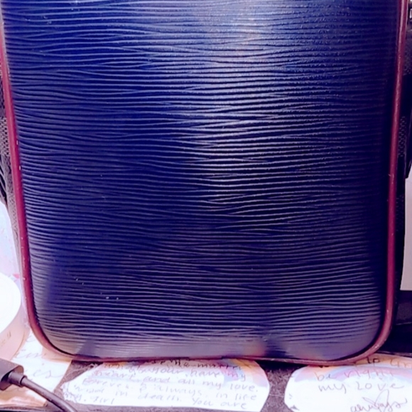 Louis Vuitton bag - Picture 8 of 9